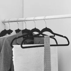 ACAZA Set Van 50 Anti-slip Kleerhangers, Fluweel, Zwart -Huishoudelijke Goederen Winkel 1000045934 0101
