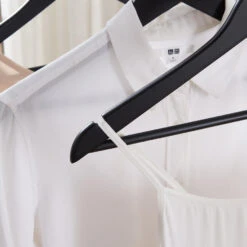 ACAZA Kledinghangers - Massief Hout - 30 Stuks - Zwart -Huishoudelijke Goederen Winkel 1000068939 0102