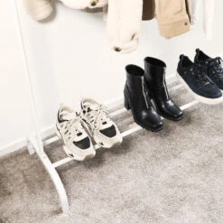 QUVIO Kledingrek Met Schoenen Opbergruimte - Wit -Huishoudelijke Goederen Winkel 1000071819 0103